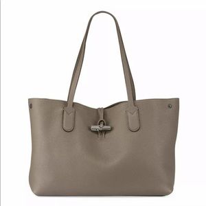 Longchamp Roseau Essential Medium Gray Tote Bag